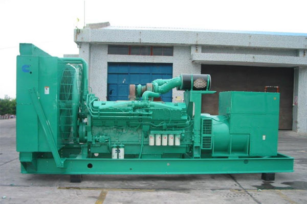 赫章工厂发电机应急发电时如何更准确地检查发电机状态？